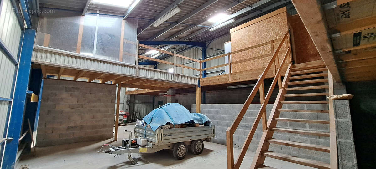 Commerce à PONT-L&#039;ABBE-D&#039;ARNOULT