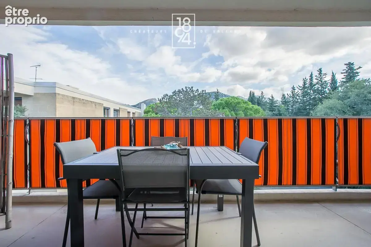 Le Cabot  Superbe T2 rénové de 54 m² – Dernier étage avec ascenseur – Calme – Terrasse de 18 m² vue sur jardin - photo 2