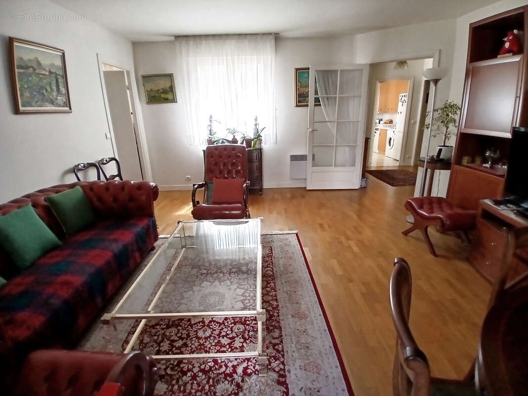 Appartement à PARIS-12E