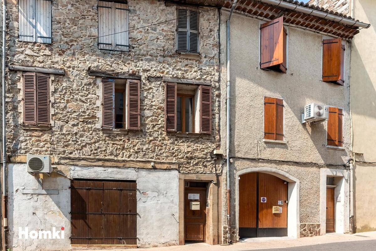 Appartement à GONFARON