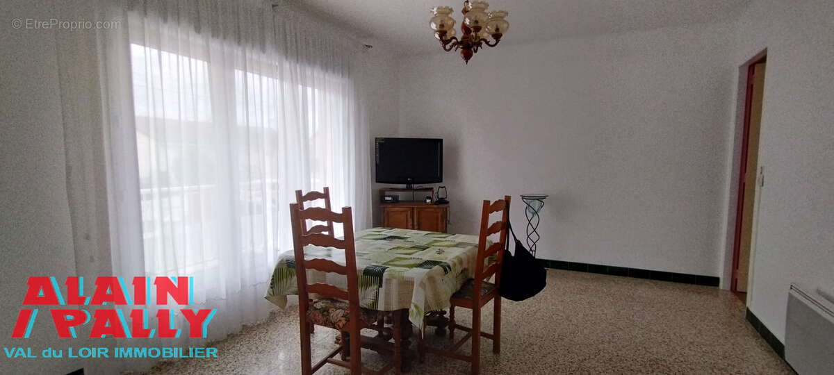 Maison à BROU