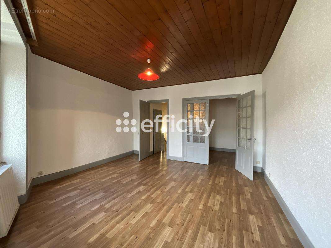 Maison à LE CHEYLARD