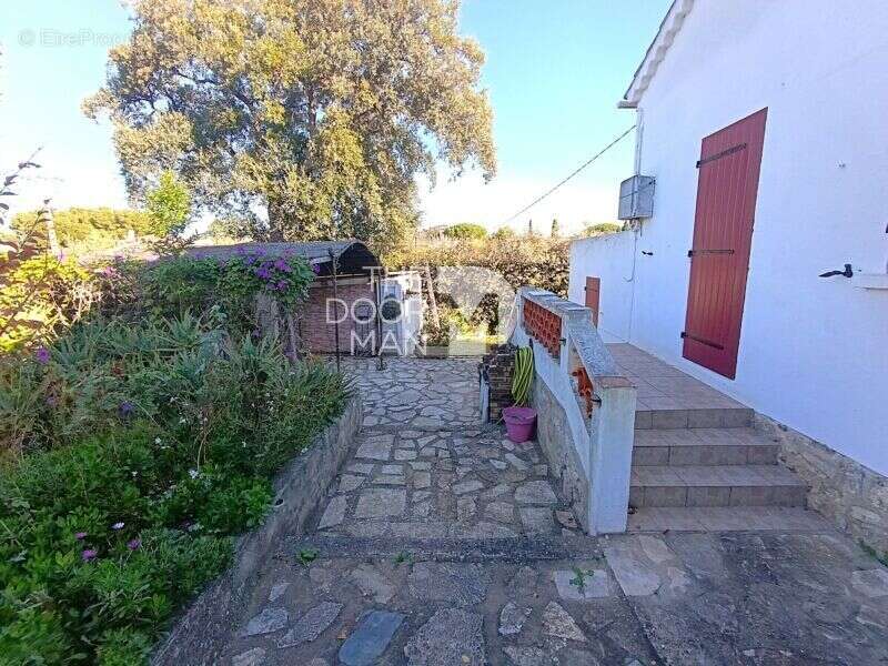 Maison à SIX-FOURS-LES-PLAGES