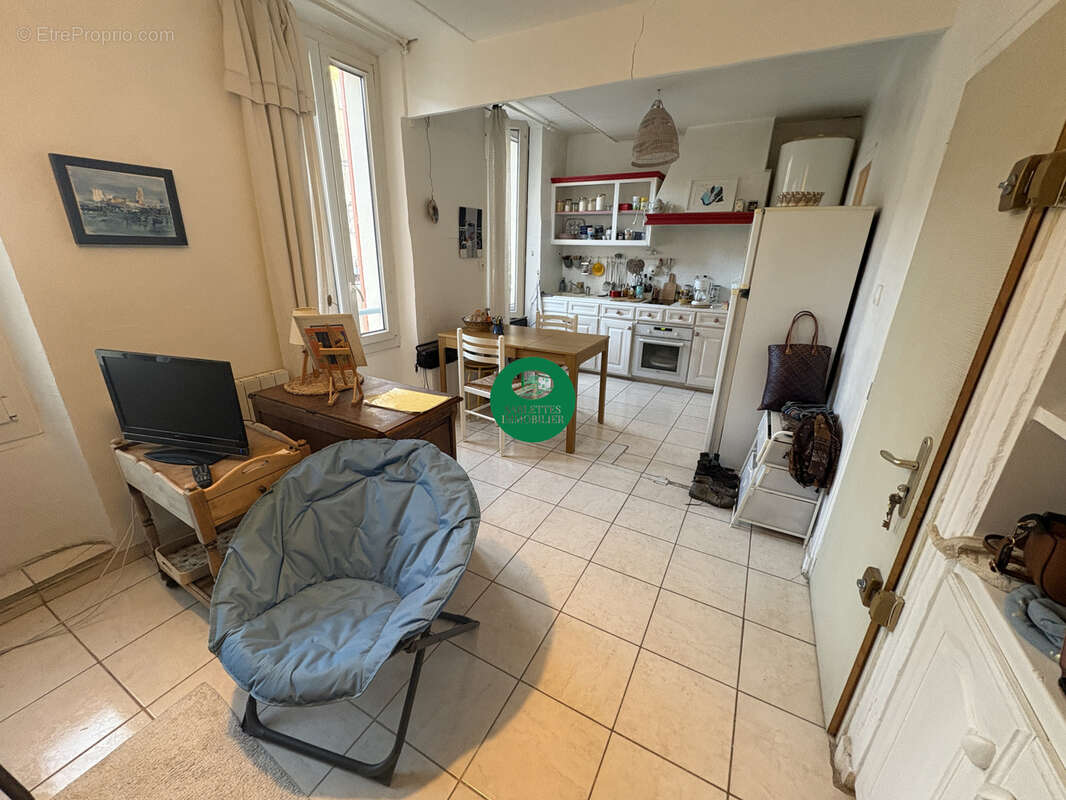 Studio T1 à vendre Centre-Ville   La Seyne-sur-Mer (83) - photo 3