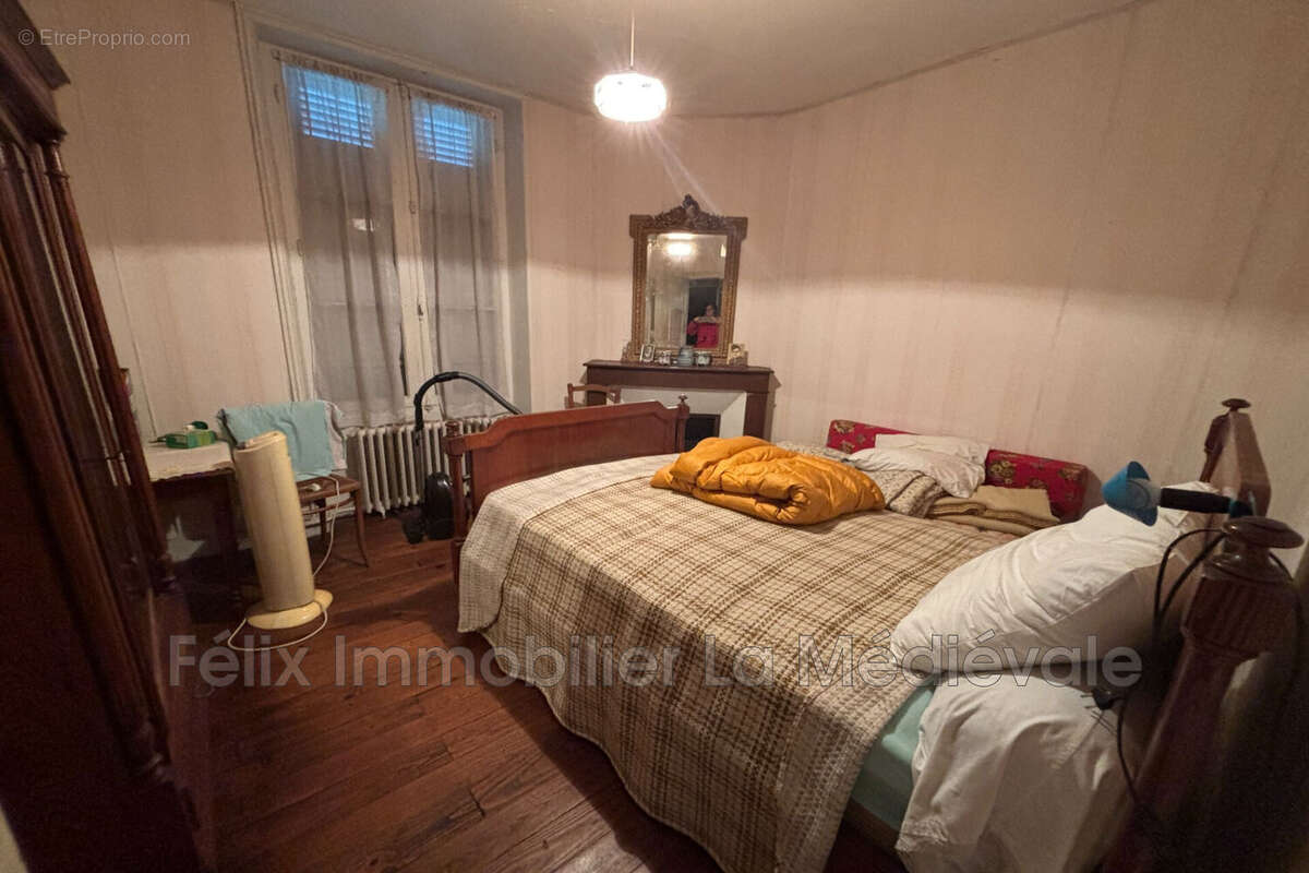 Maison à SARLAT-LA-CANEDA