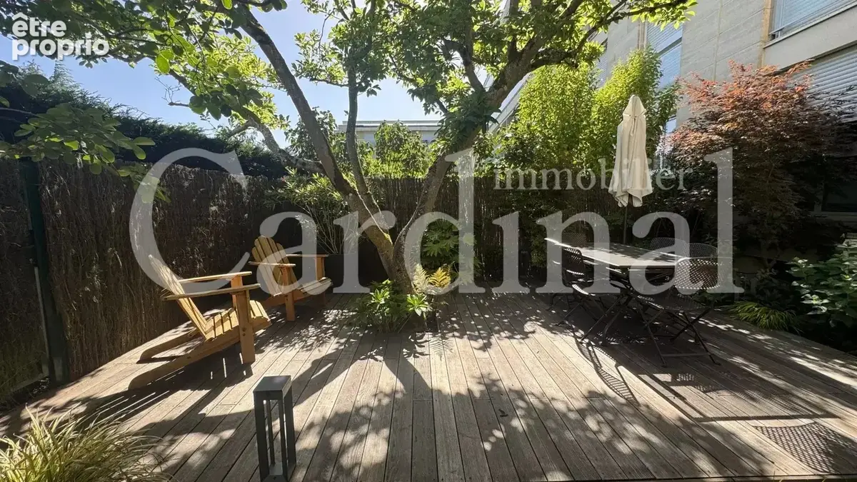 Photo Appartement à Bailly au prix de 375 000€