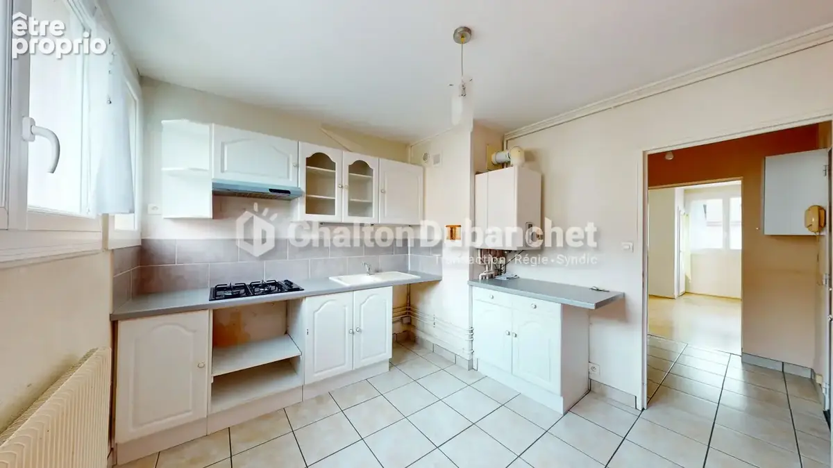 Roanne centre-ville -  appartement 74 m²  - 2 chambres - garage - photo 3