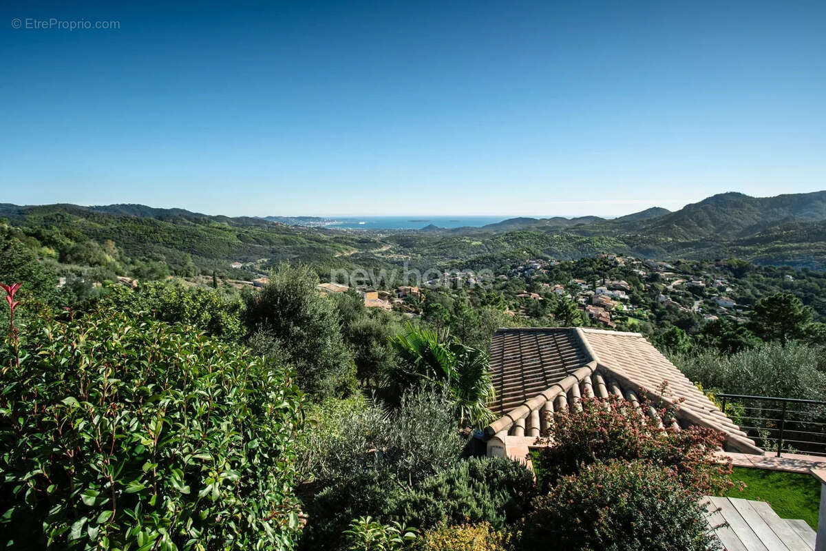 Maison à LES ADRETS-DE-L'ESTEREL