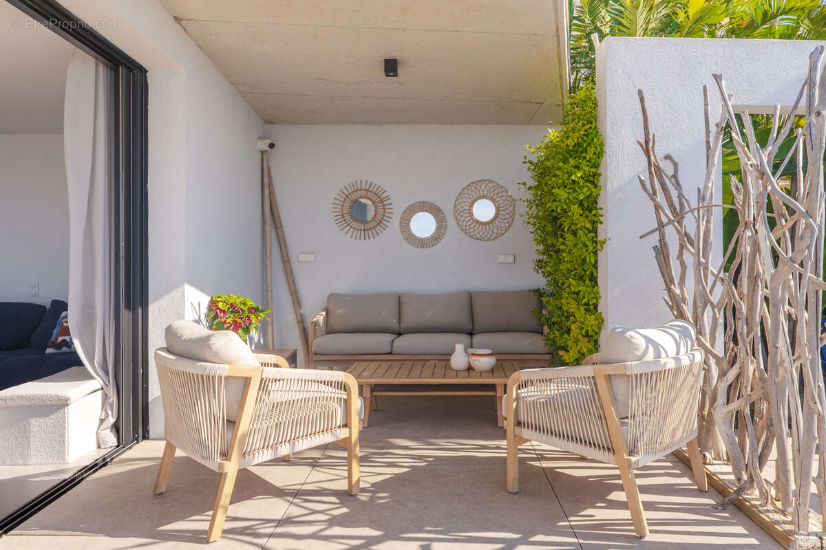 Maison à CARQUEIRANNE