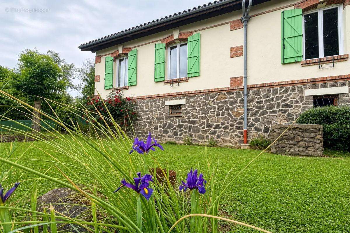 Maison à BILLOM