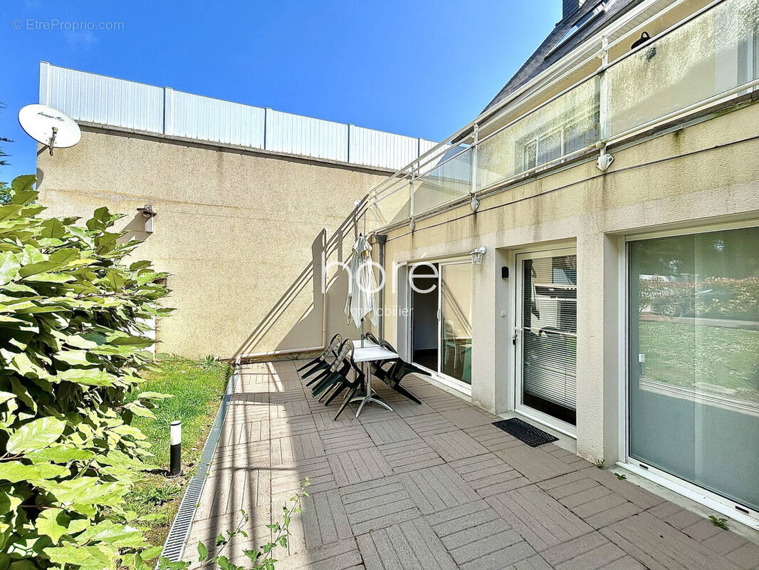 Maison à COLLEVILLE-SUR-MER