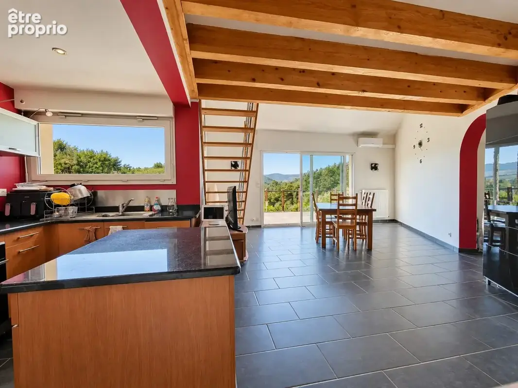 Maison 7 pièces 130 m² à vendre à La Grand-Croix (42320) - photo 5