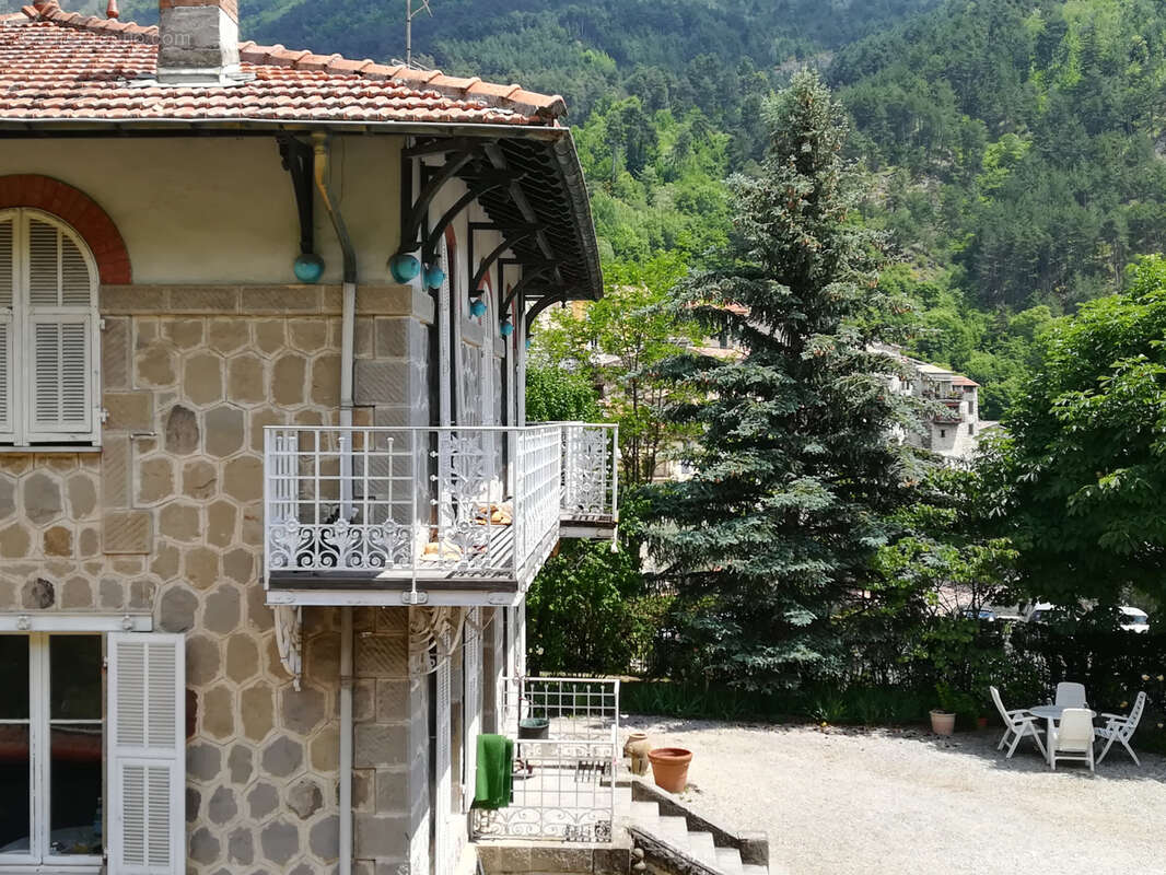 Maison à LUCERAM