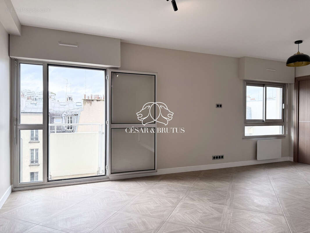 Appartement à PARIS-12E