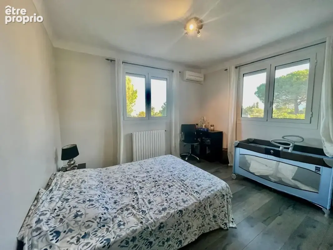 Villa d'architecte F7 360m² utiles sur une parcelle de 4306m². - photo 21