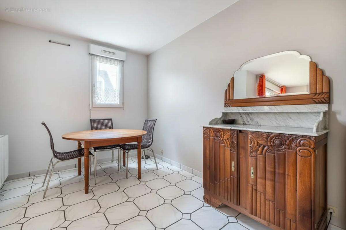 Appartement à CHILLY-MAZARIN