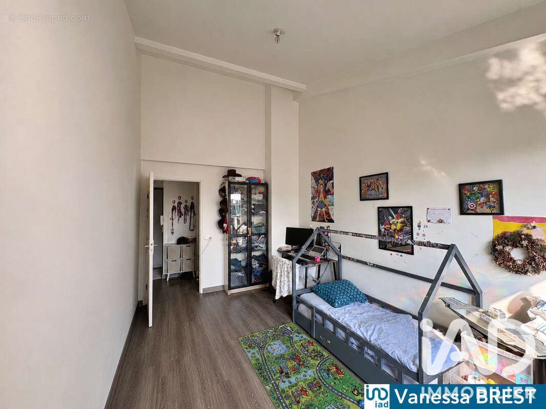 Appartement 81 m² à Chilly-Mazarin  - photo 4