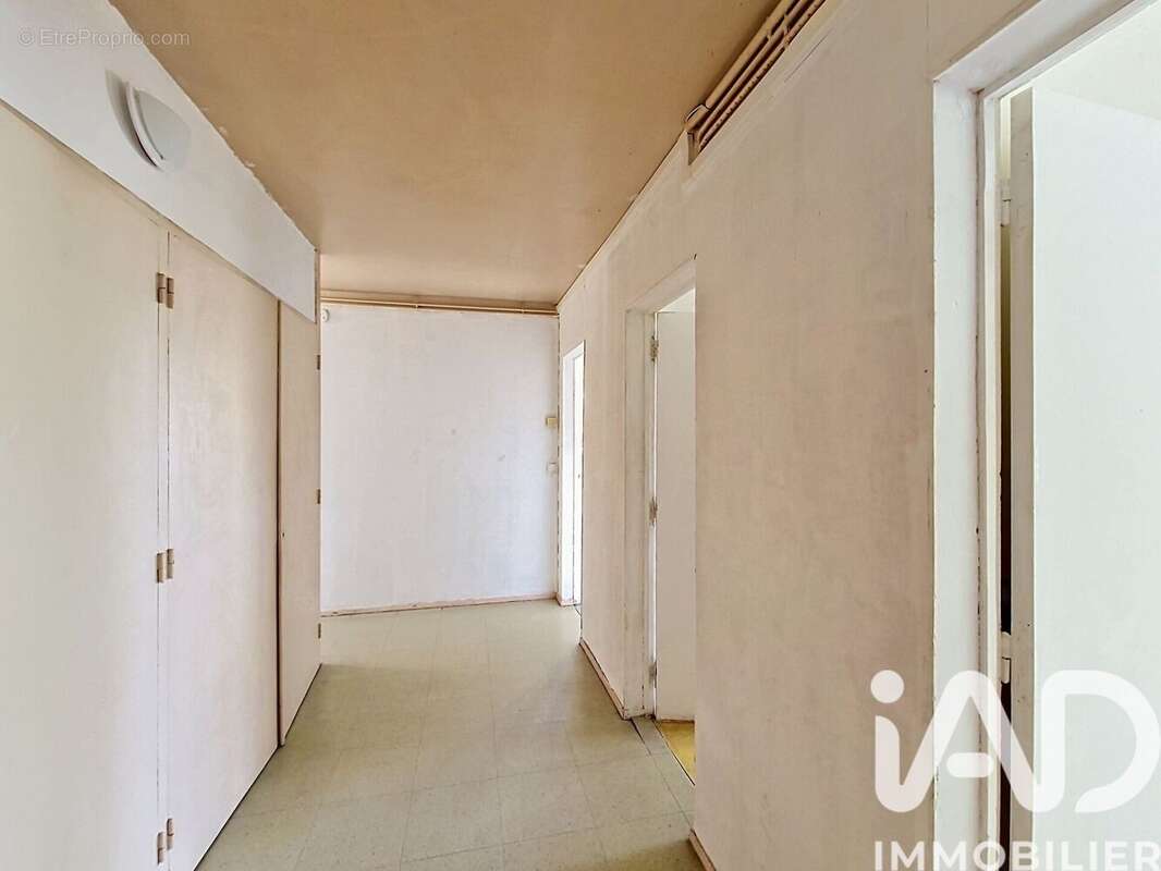 Photo 4 - Appartement à SAINT-ETIENNE-DU-ROUVRAY
