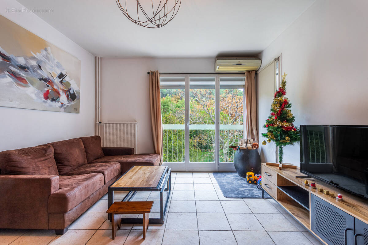 Appartement à LA VALETTE-DU-VAR