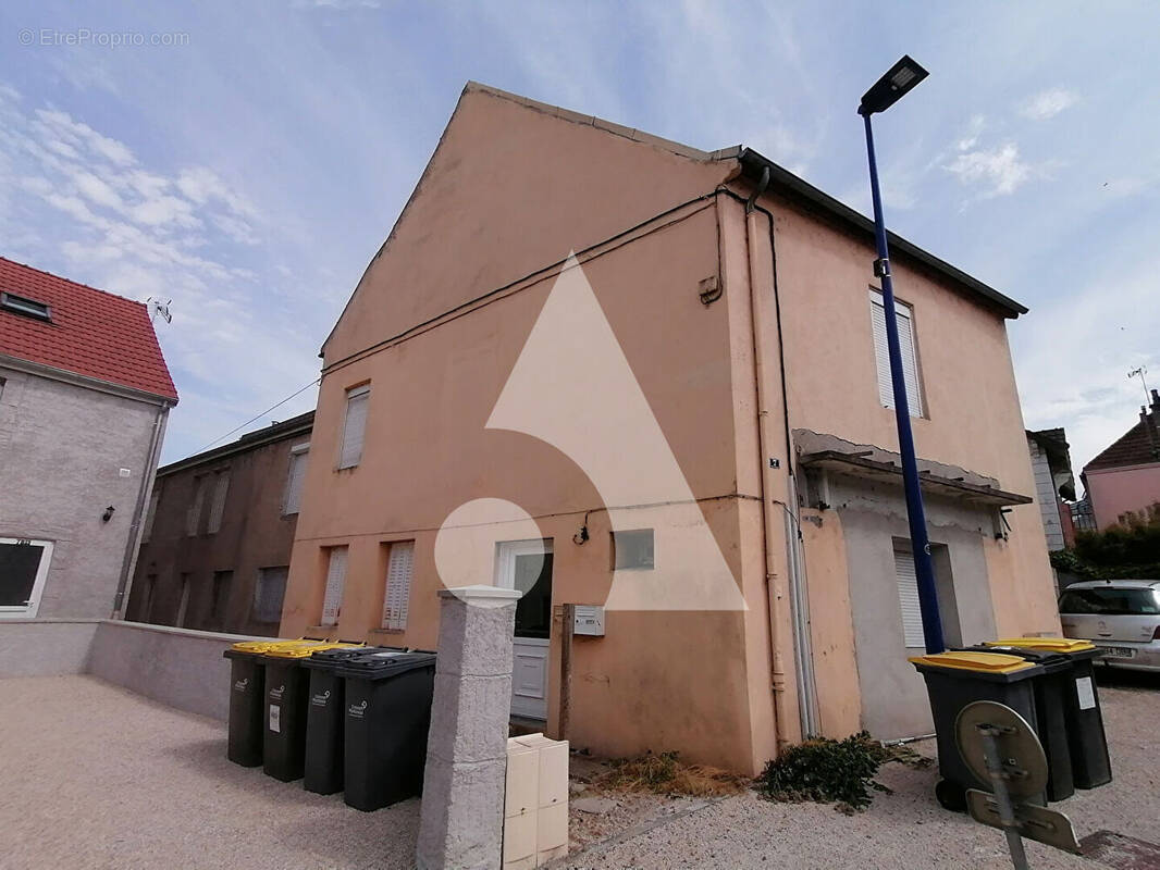 Appartement à BLANZY