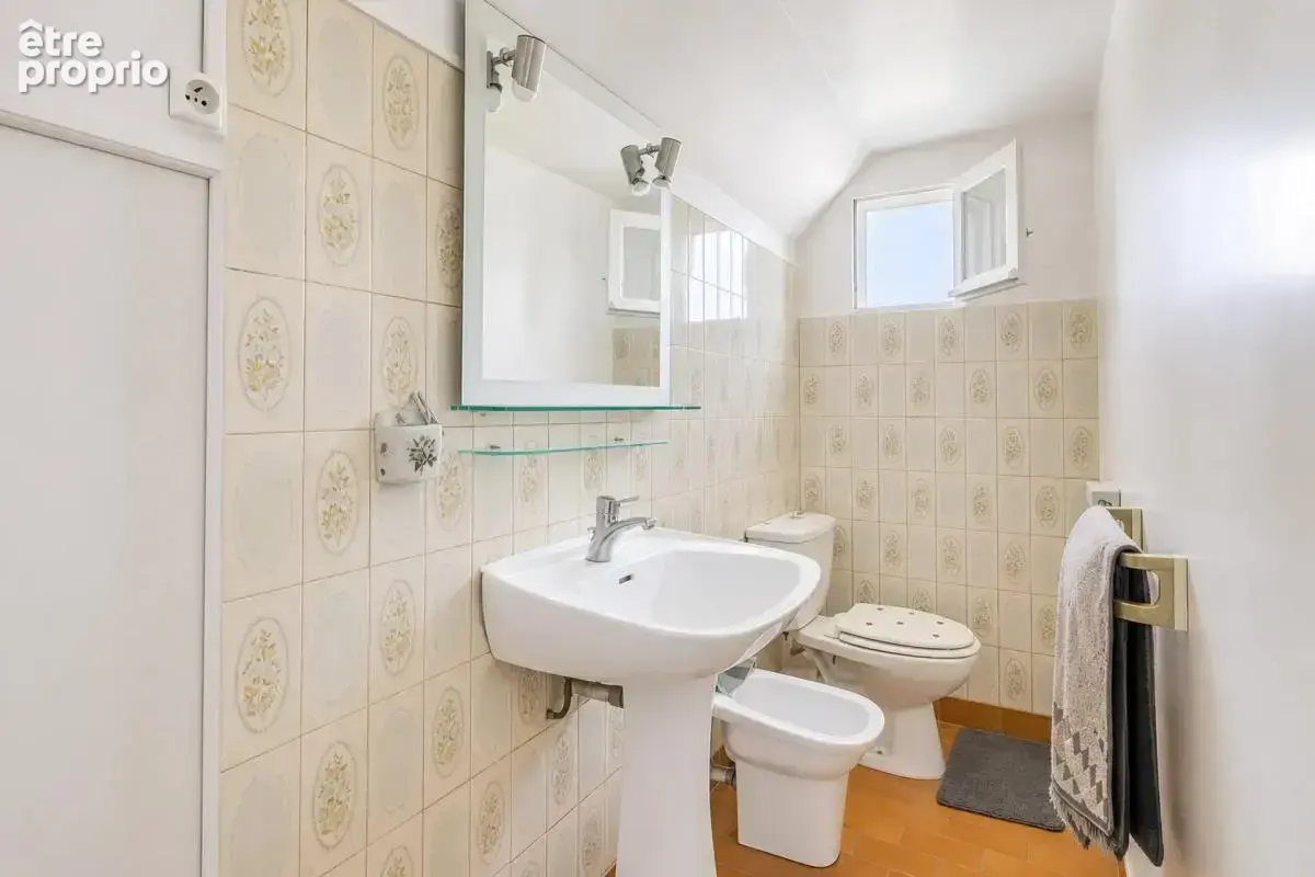 Maison de 8 pièces d'environ 200 m² à Bagnolet - photo 12