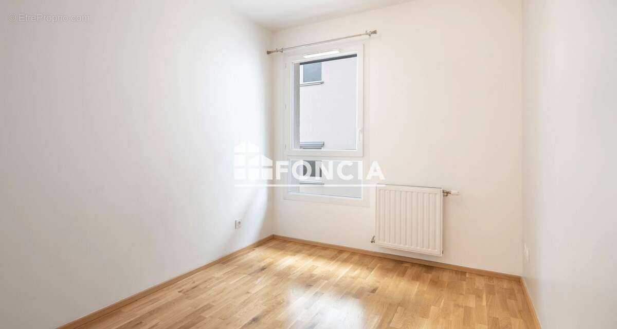 Appartement à SAINT-ISMIER