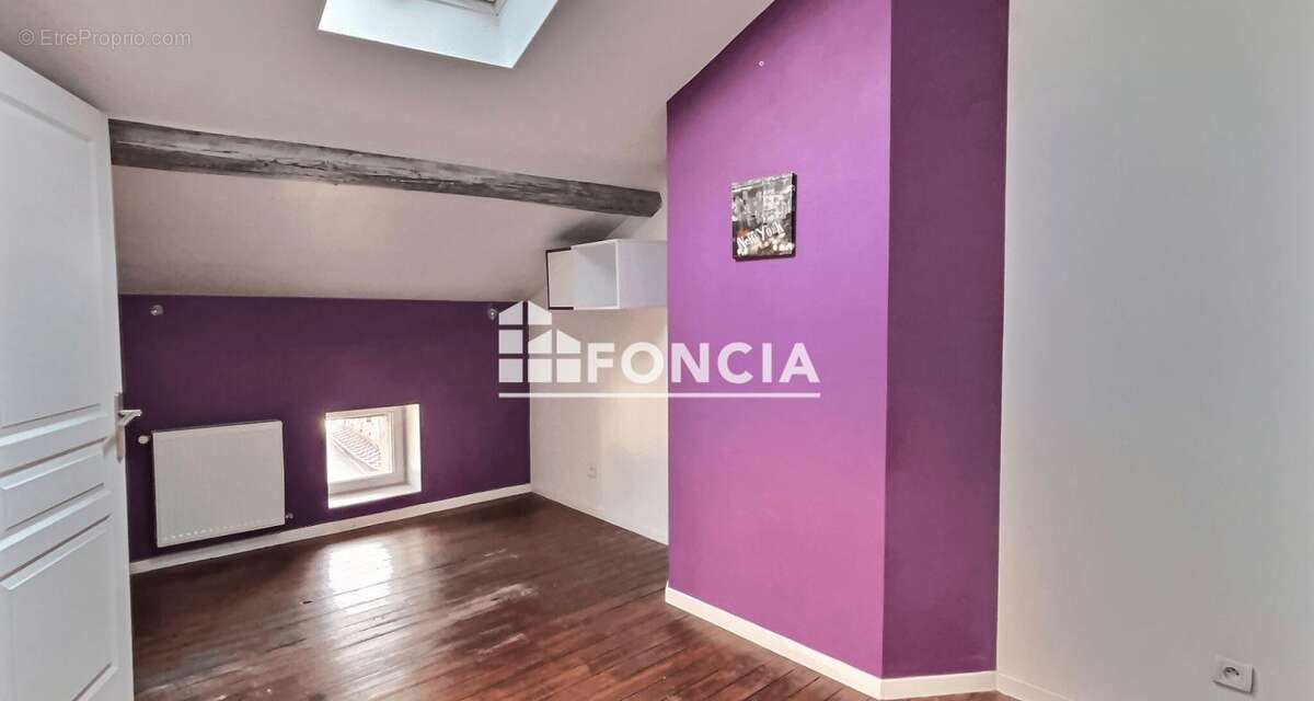 Appartement à LA SEAUVE-SUR-SEMENE