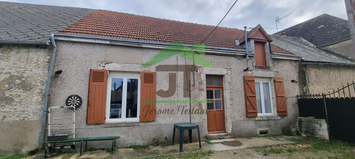 Maison à VILLERMAIN