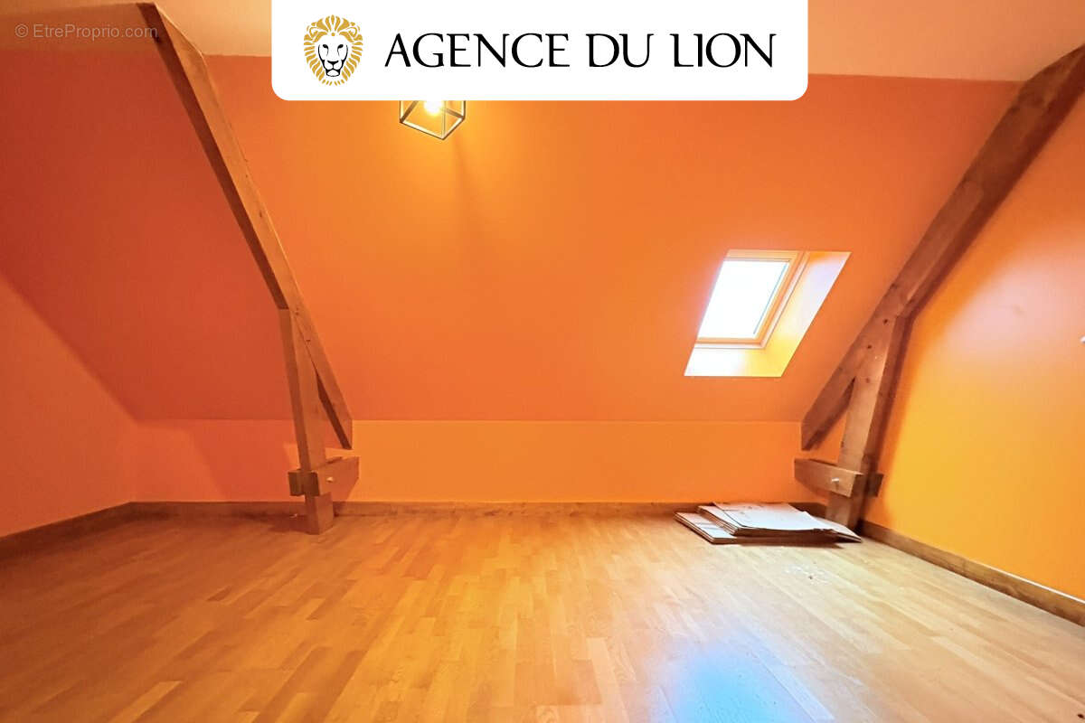 Maison traditionnelle de qualité – Géothermie – Terrain 2 900 m² - photo 15