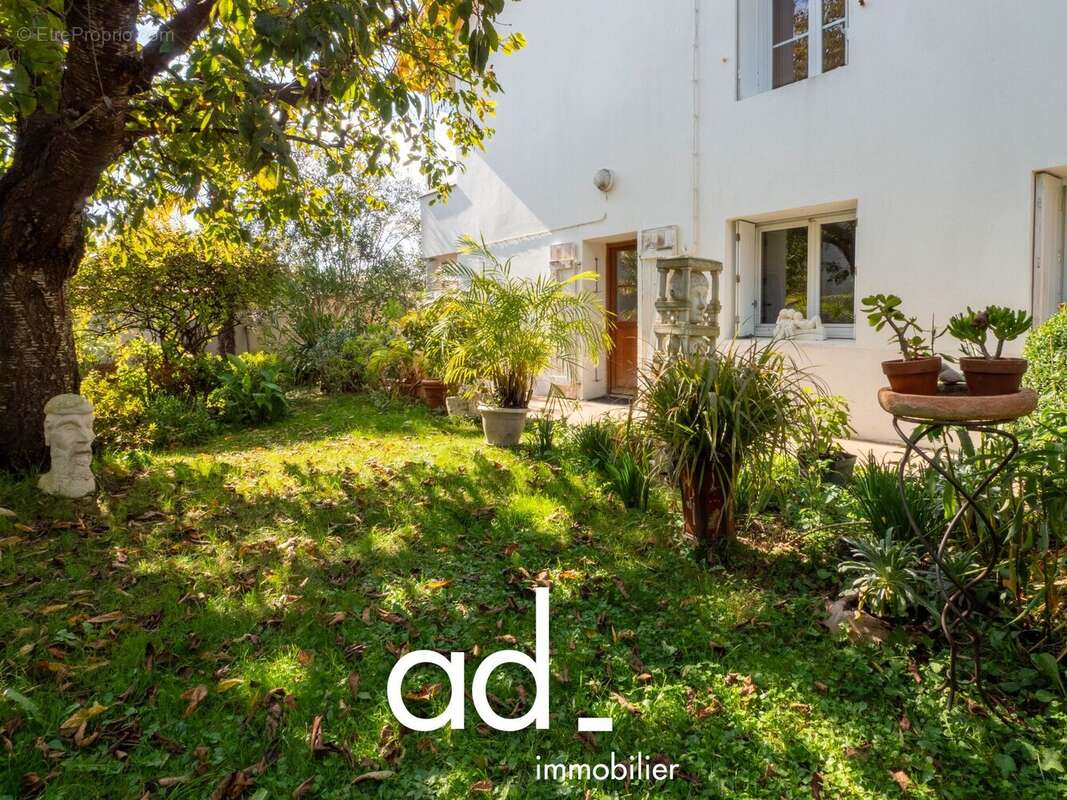 Maison à LA ROCHELLE