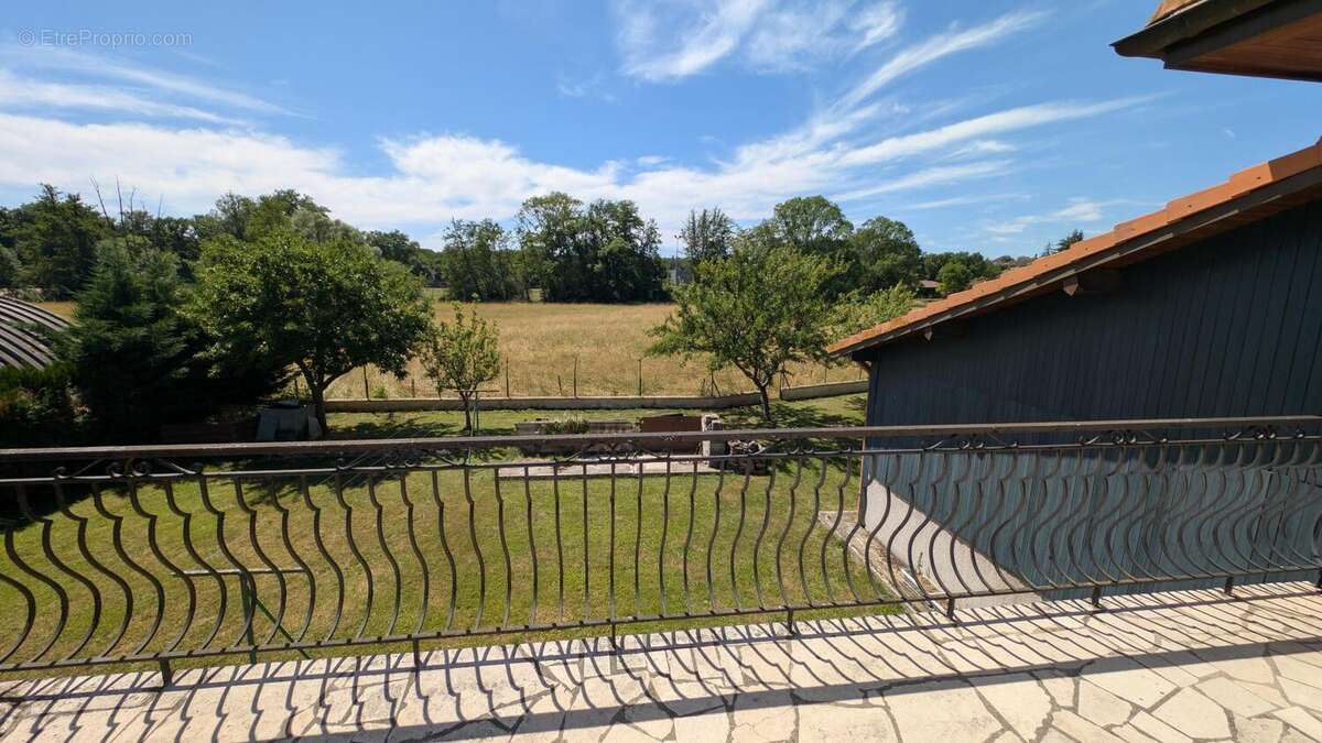 Photo 3 - Maison à MONTAGNAT