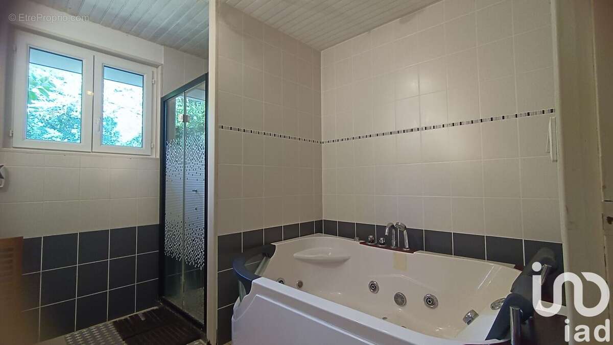 Photo 4 - Maison à MONTENDRE