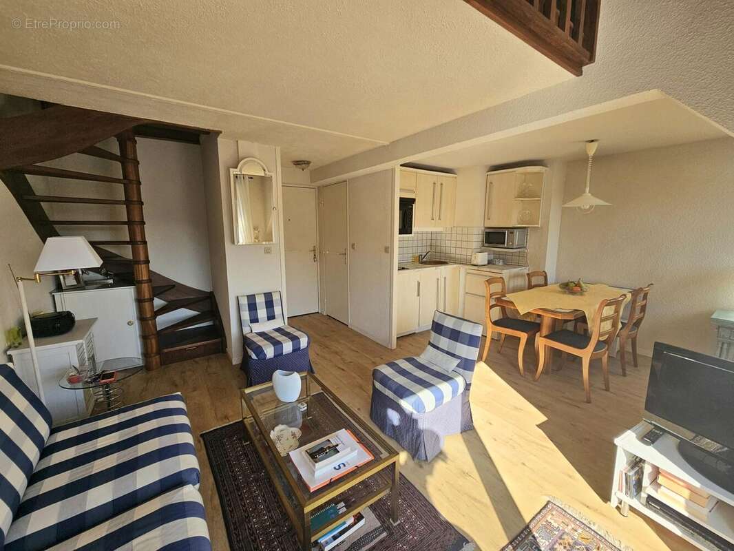 Appartement à TOURGEVILLE