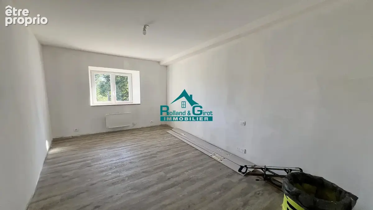 En exclusivité, Maison d'exception à Saint-Médard-sur-Ille : un havre de paix moderne - photo 10