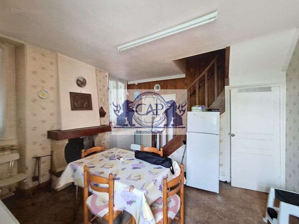 Maison à PONT-SUR-YONNE