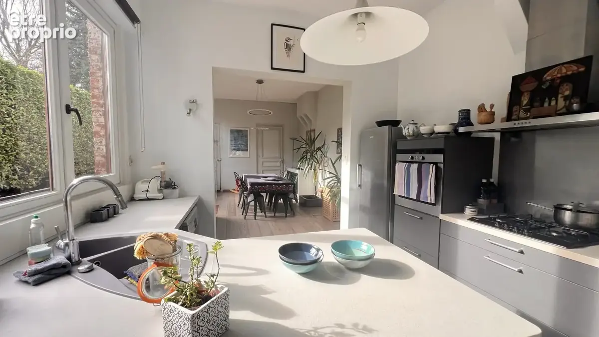 Maison 15 pièces 300 m² à vendre à Roubaix (59100) - photo 4