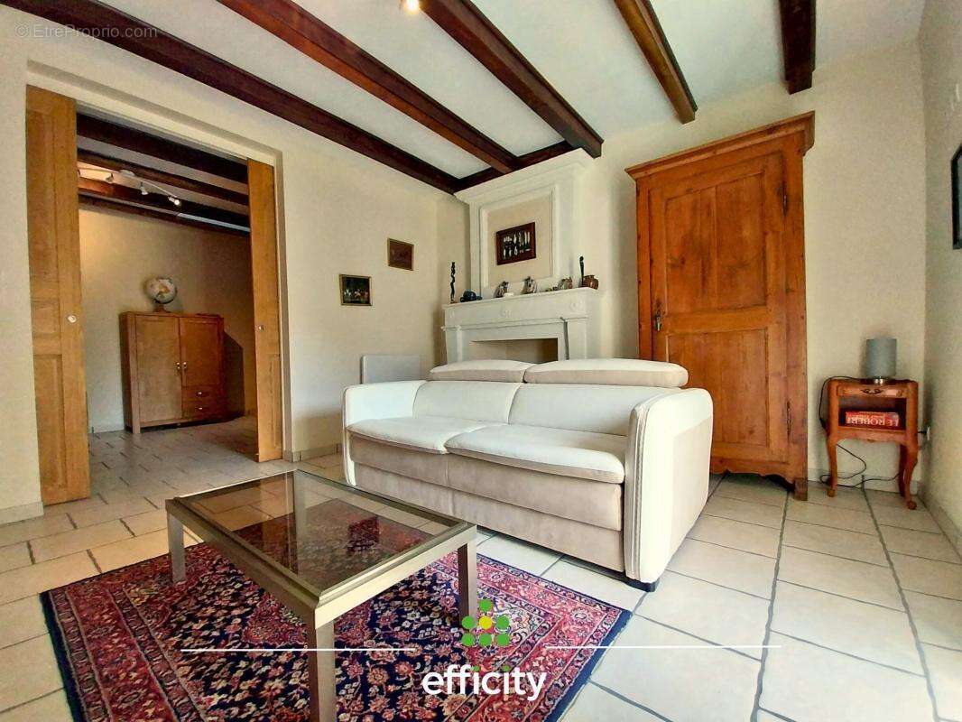 Maison à CORME-ROYAL