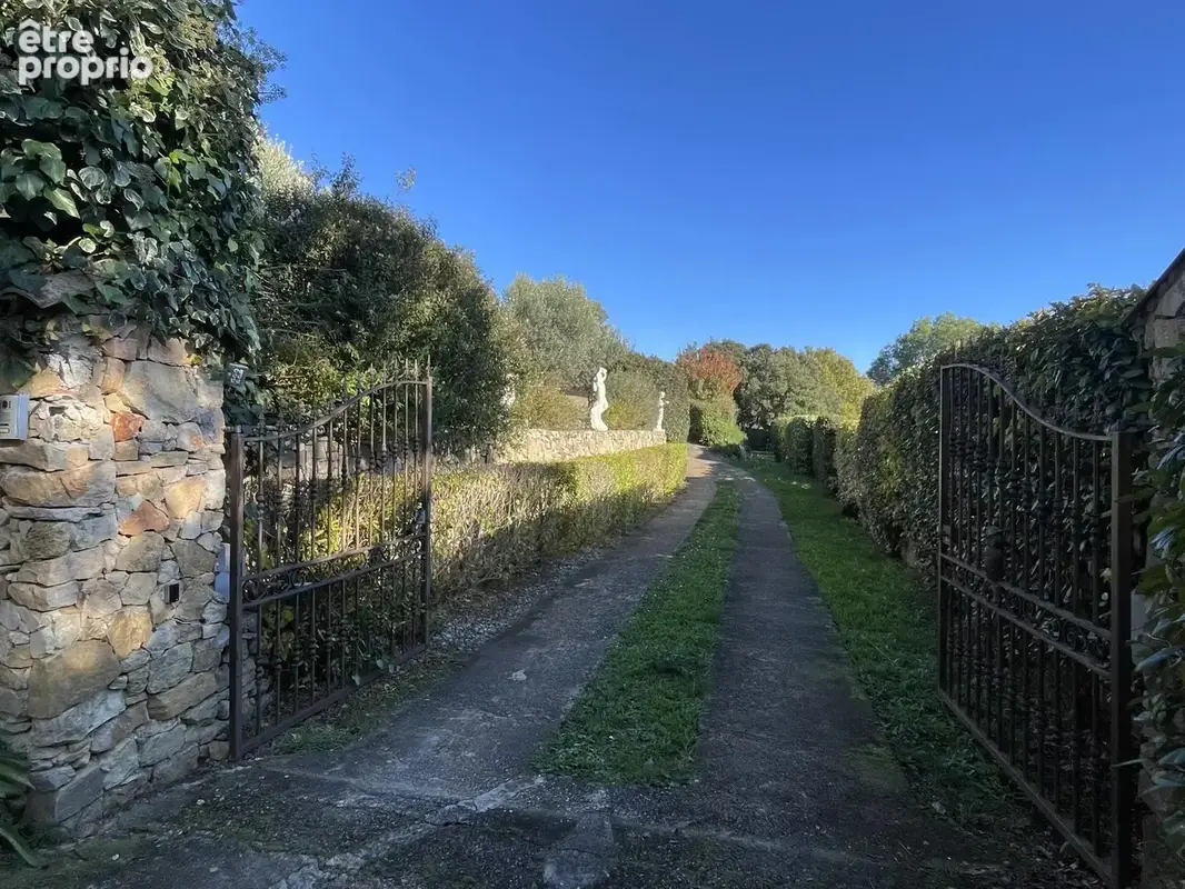 Villa de plain pied avec piscine et vue dégagée - photo 21