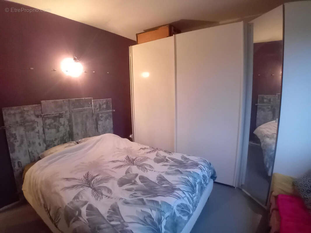 Chambre avec Dressing - Maison à CATUS