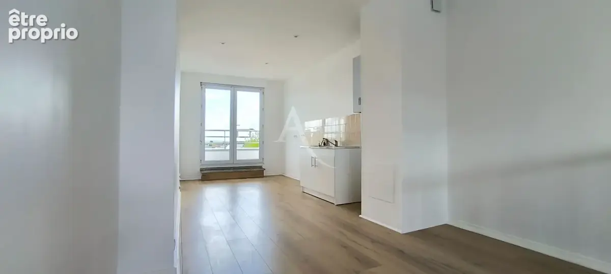Appartement  traversant Saint Barthelemy d'Anjou 5 pièce(s) 90 m2 - photo 3