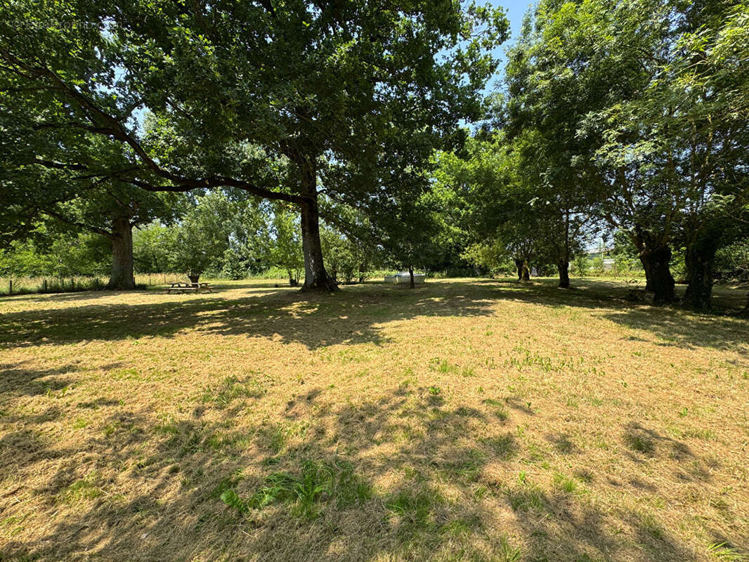 Maison à SAINT-JEAN-DE-LIVERSAY
