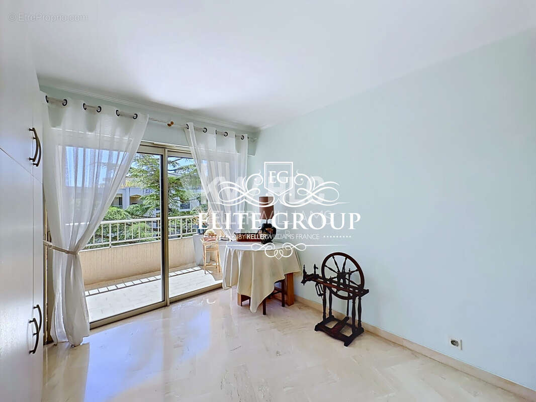 Appartement 79 m² à Le Cannet  - photo 8