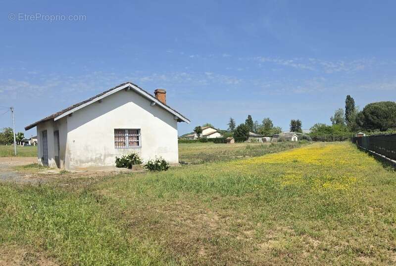 Terrain à VILLENEUVE-SUR-LOT