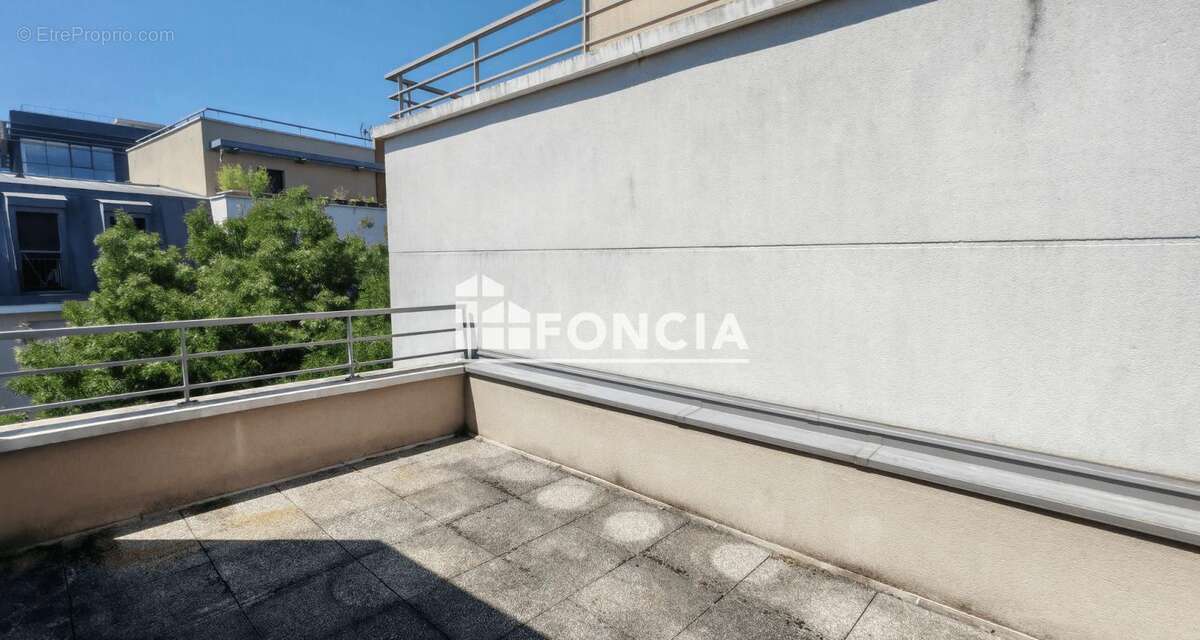 Appartement à CHATILLON