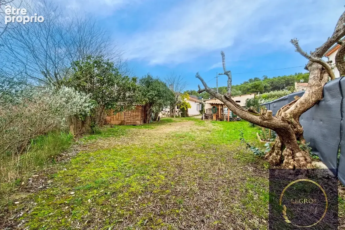 Ensemble immobilier de 2 maisons sur 1100 m2 de terrain - photo 9