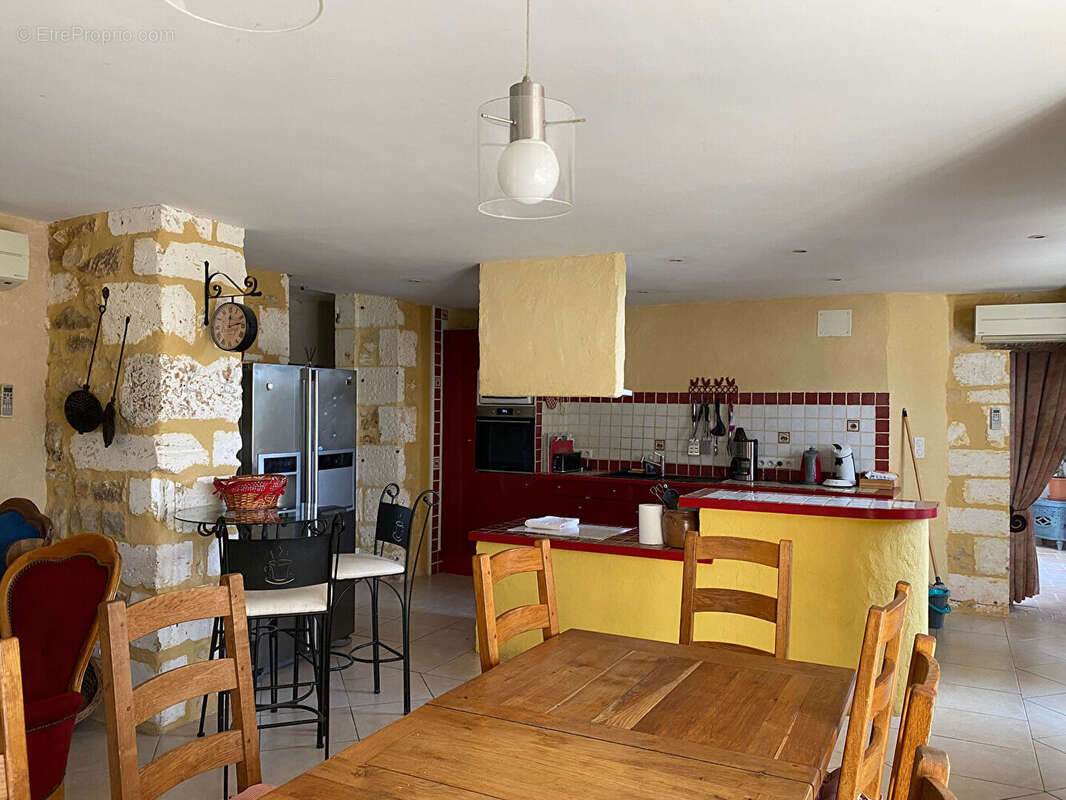 Maison à SAINT-PIERRE-DE-COLE