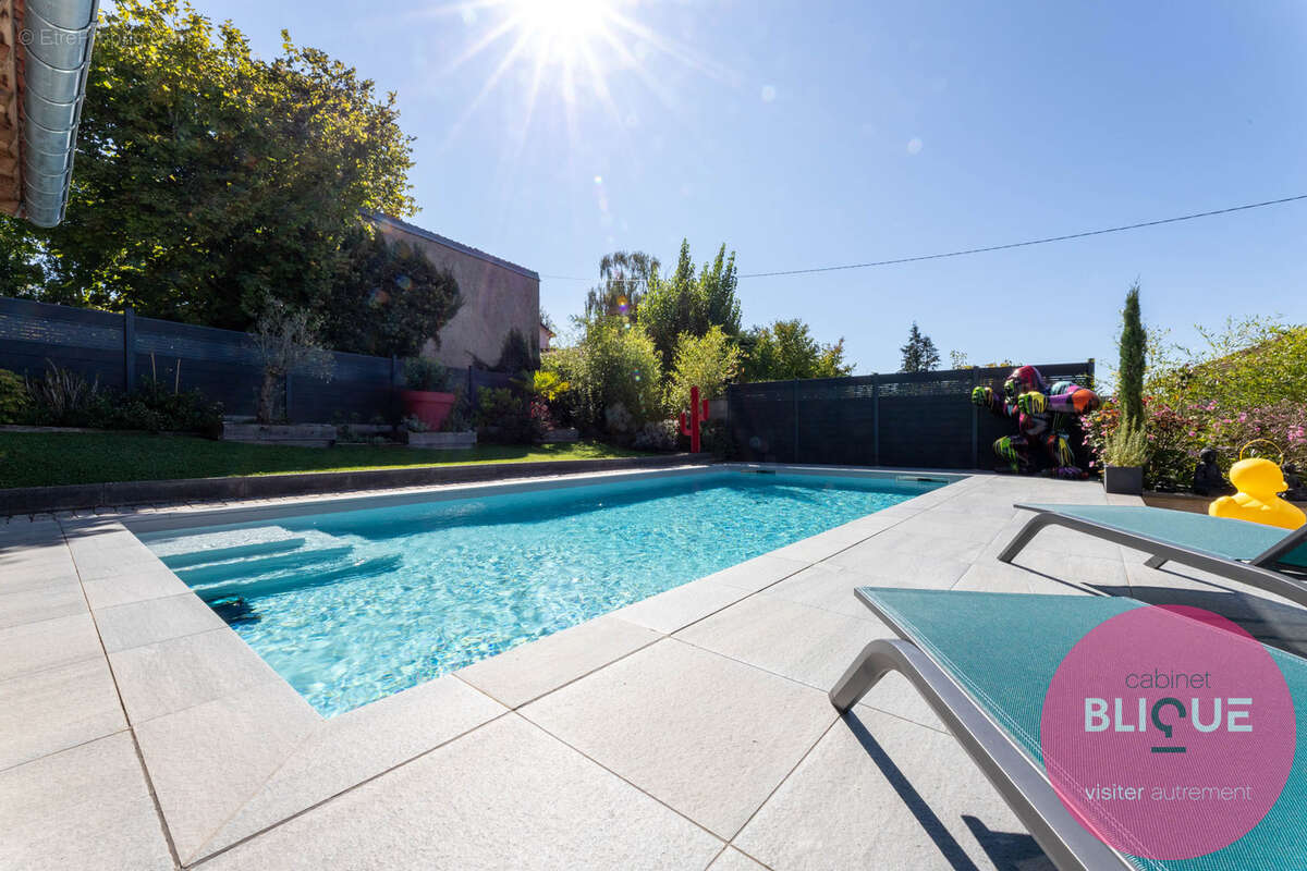 Maison à LAY-SAINT-CHRISTOPHE