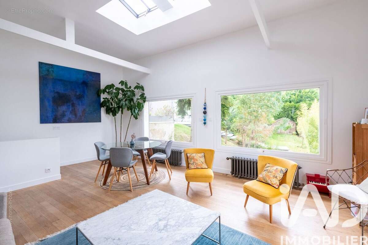 Photo 6 - Maison à LA CELLE-SAINT-CLOUD