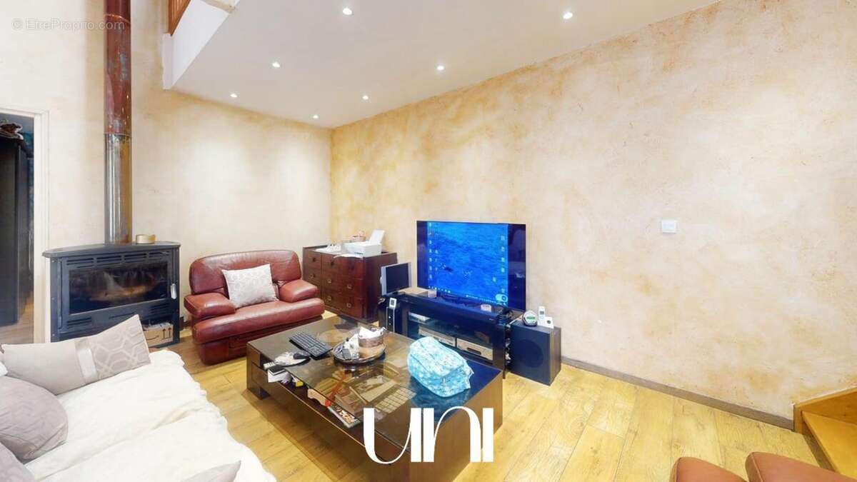 Maison à MEZIDON-CANON