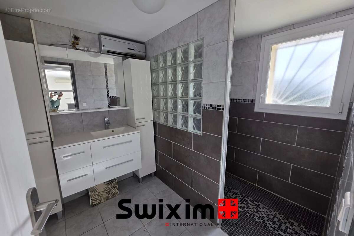 Maison à SAINT-SEURIN-DE-CADOURNE